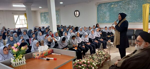 حضور امام جمعه شهرستان نیشابور در دبیرستان نمونه وکیلی استاد شفیعی کدکنی «وکیلی ۱۰»