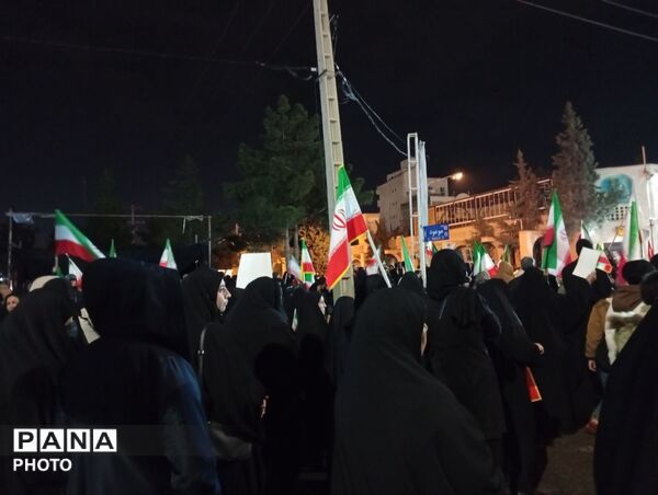چهارشنبه سوری متفاوت در بلوار فضل نیشابور 