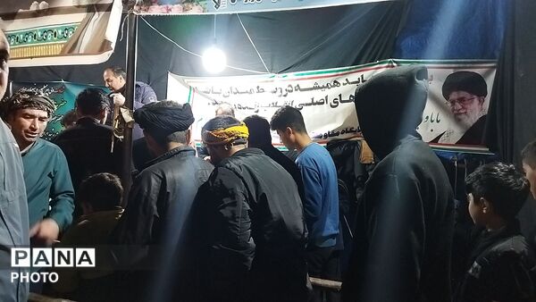 موکب شهدای روستای آهوان در چهل و هشتمین شب از اجتماعات 