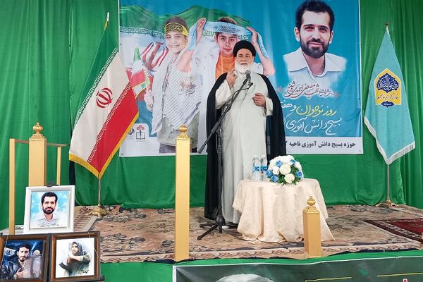 مراسم یادواره شهدا بسیج دانش‌آموزی در مصلی نسیم‌شهر