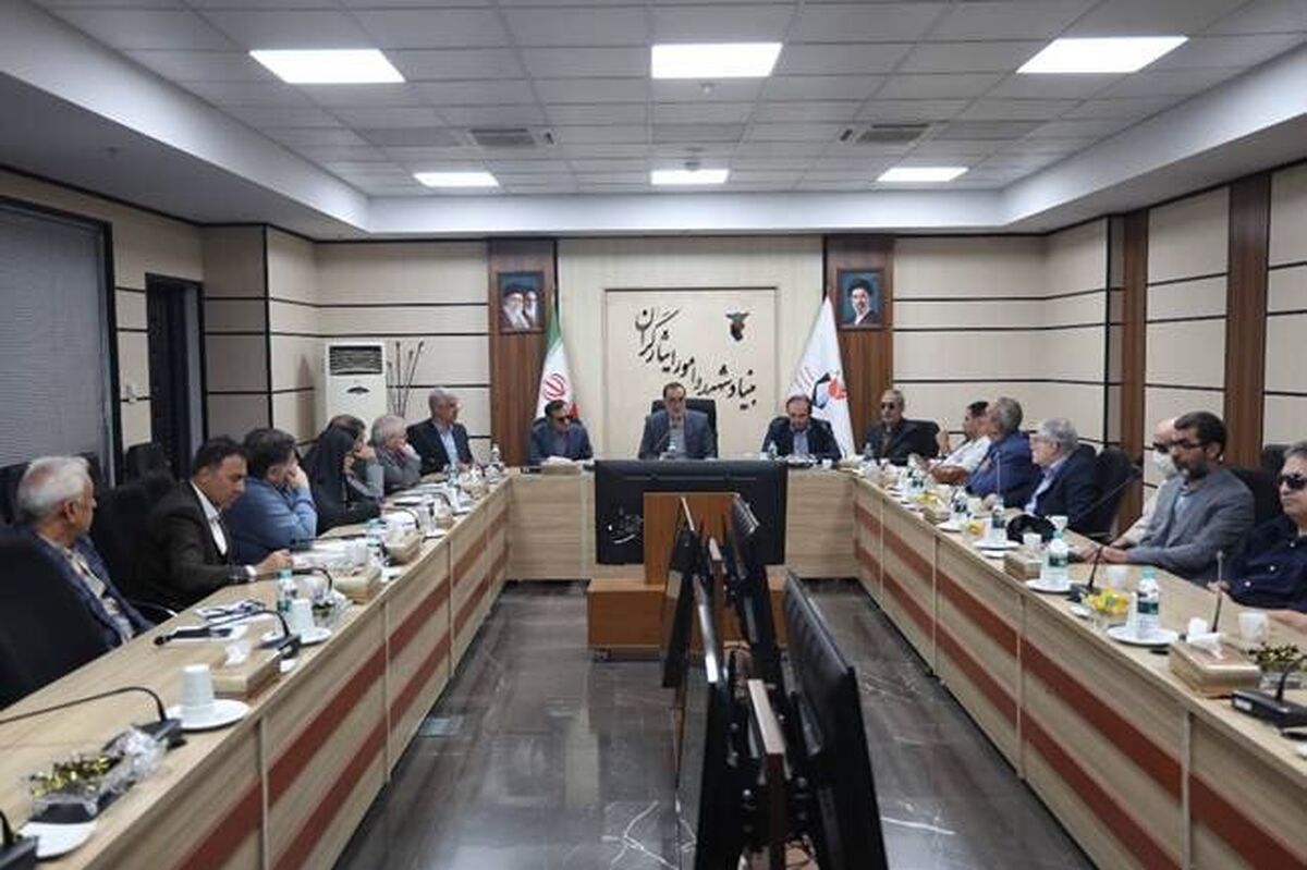 دیدار رئیس بنیاد شهید‌ با جمعی از جانبازان «خانه نور ایرانیان بصیر»