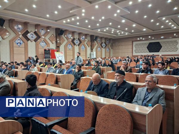 نشست کنشگران فرهنگی ،اجتماعی و سیاسی شهرستان کاشمر کاشمر