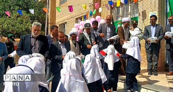 جشن شکوفه ها در دبستان عصمت
