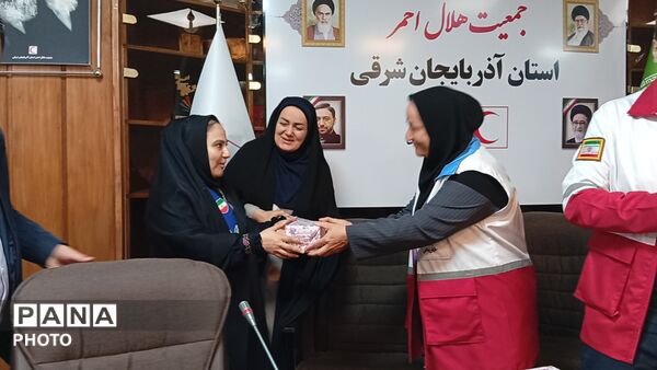 گرامیداشت روز جهانی صلیب سرخ و هلال‌احمر با حضور تشکل‌های دانش‌آموزی در آذربایجان شرقی