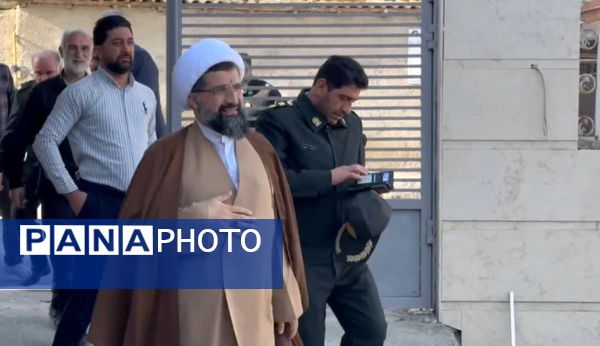 شکوه بندگی در نماز عید فطر گلوگاه