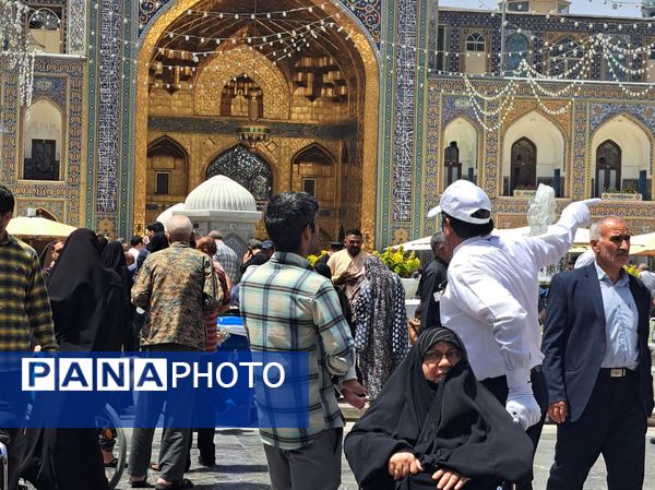 روز دحوالارض در حرم امام مهربانی‌ها