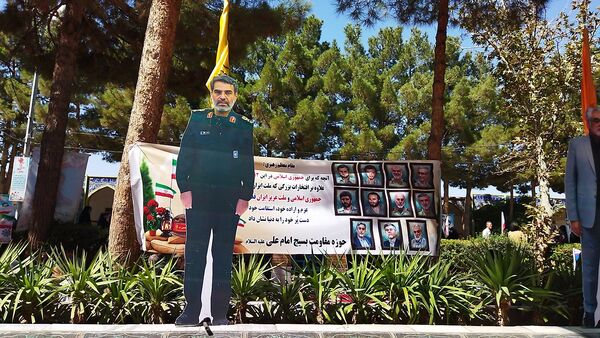 نماز جمعه در جوار شهدای بهشت فضل نیشابور 