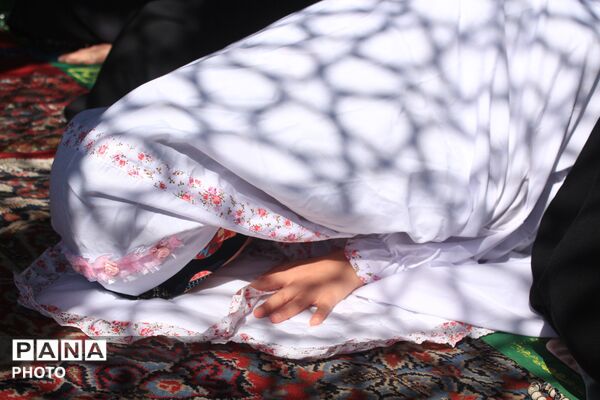 نماز استغاثه امام زمان(عج) در مصلی بزرگ امام خمینی نسیم‌شهر