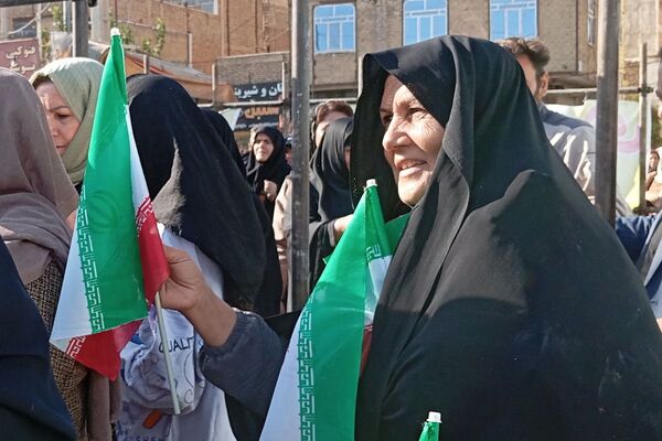  همایش بزرگ پیاده روی خانوادگی در نسیم‌شهر 