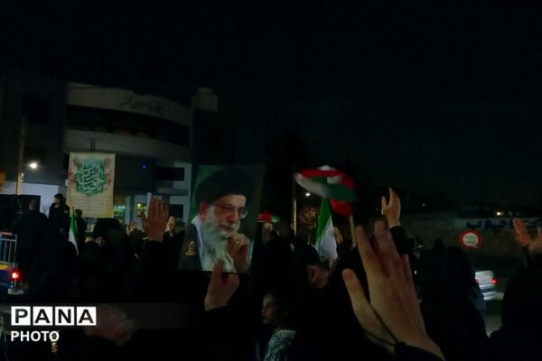 گردهمایی پرشور مردم وفادار و انقلابی چهاردانگه در دفاع از میهن و آرمان های انقلاب