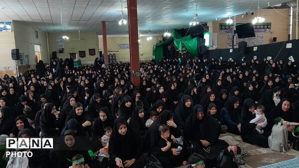  مراسم باشکوه شیرخوارگان حسینی در مسجد جامع درگزین