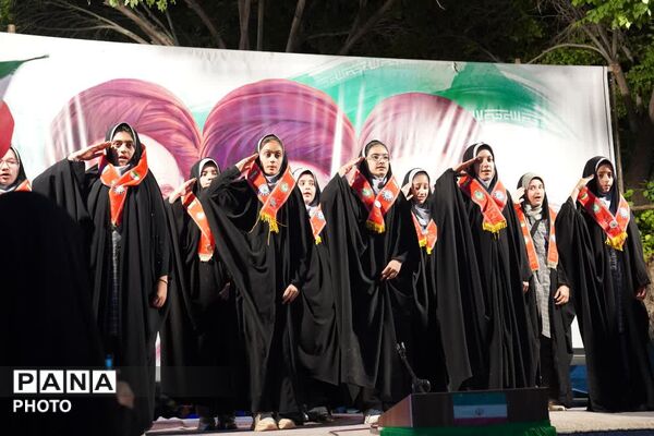 اجتماع دانش آموزان پیشتاز سازمان دانش آموزی در ابرکوه