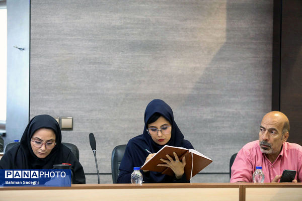 نشست خبری رئیس دانشگاه تهران