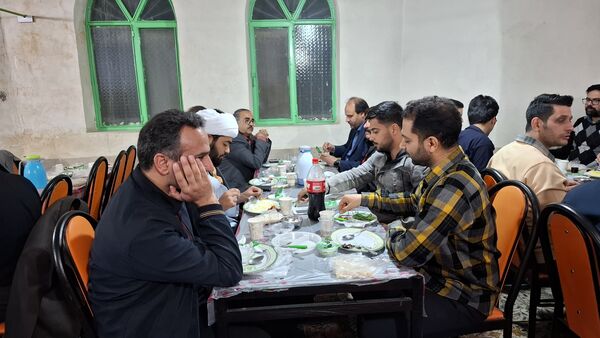 افطار دوستانه دبیرستان ملاصدرا؛ لحظاتی به یادماندنی برای دانش‌آموزان