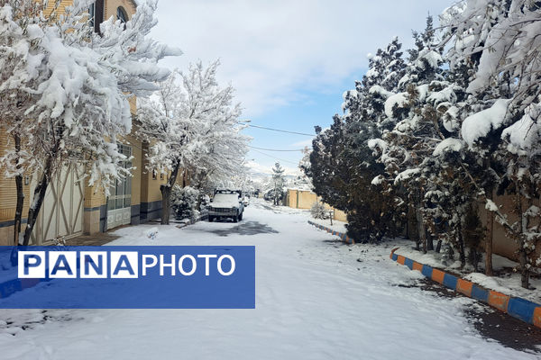 بارش برف شهرستان اقلید را سفید پوش کرد
