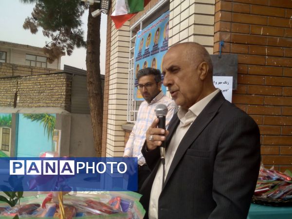 مراسم زنگ مهر در دبیرستان نمونه مرحوم طاووسی خلیل آباد