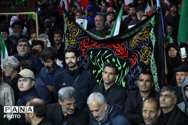 ندای رعدآسای «الله‌اکبر» در بزرگداشت یوم‌الله ۱۲ فروردین، در استان همدان