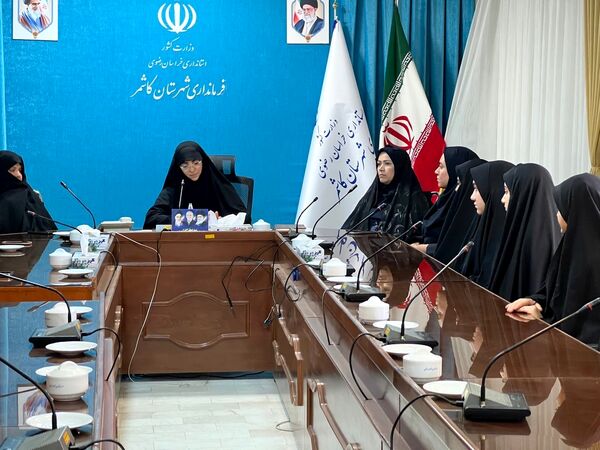 کارگروه دائمی  دختران نوجوان  شهرستان کاشمر 