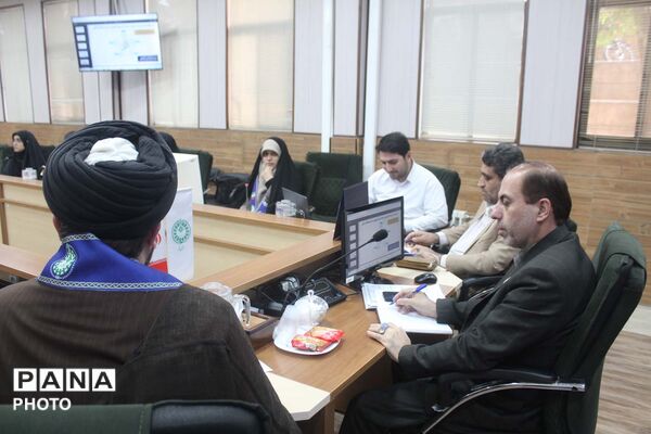 چهاردهمین نشست شورای برنامه ریزی سازمان دانش آموزی استان قم