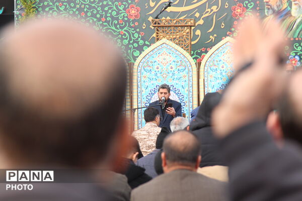برپایی باشکوه نماز عید فطر در یزد
