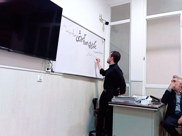 کارگاه آموزشی سواد رسانه‌ای در کاشمر