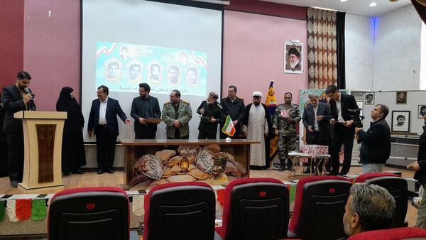 چراغ‌هایی که هرگز خاموش نمی‌شوند