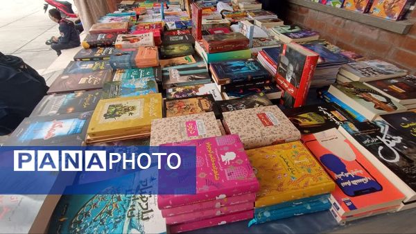 نمایشگاه آثار و دست‌سازه‌های هنرجویان در شهر رویدر