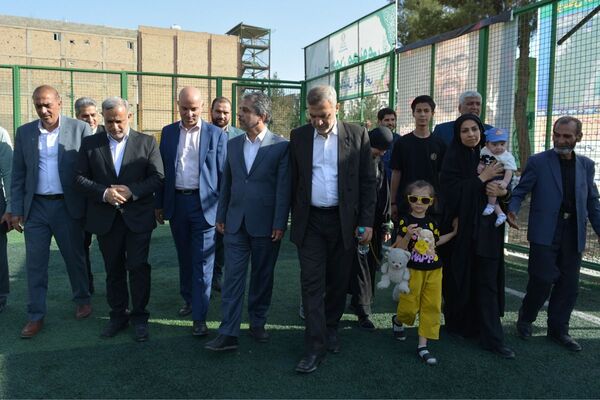 بهارستان روی ریل پیشرفت، افتتاح چندین طرح خدماتی و عمرانی