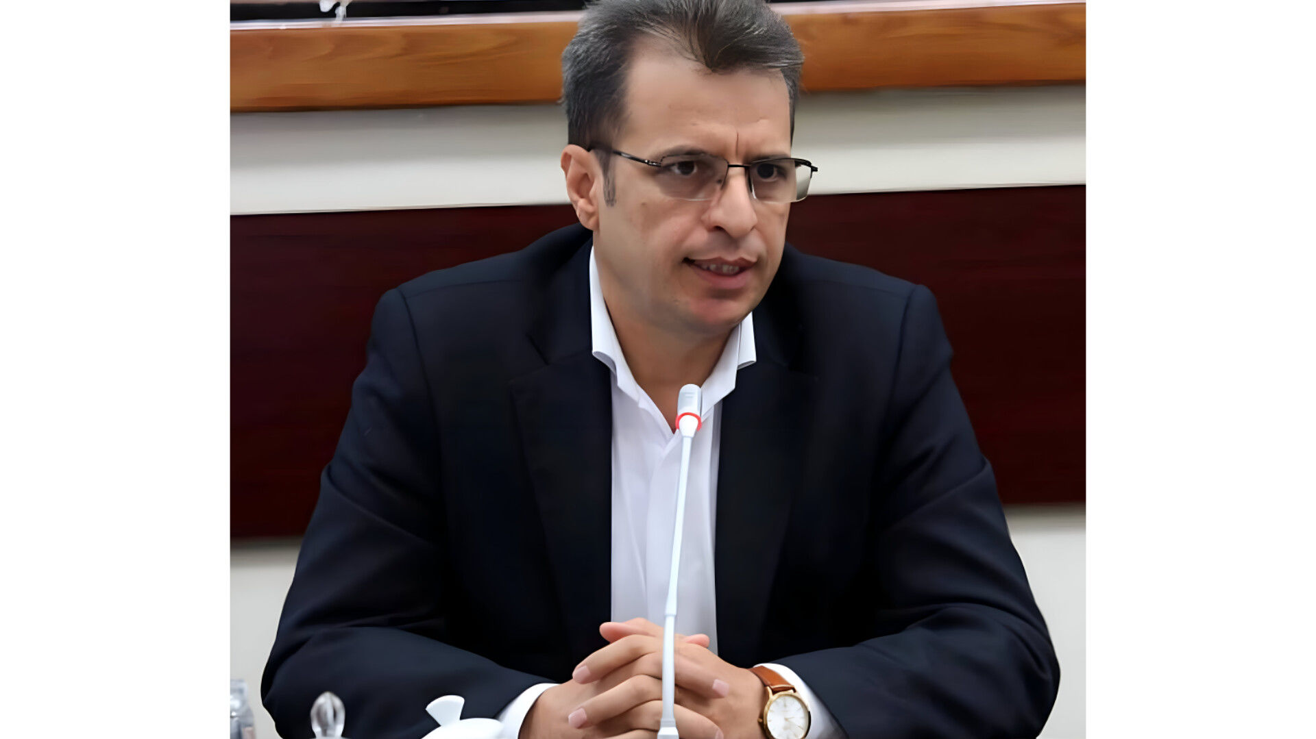 دولت چهاردهم در برابر بحران‌ها سربلند بود