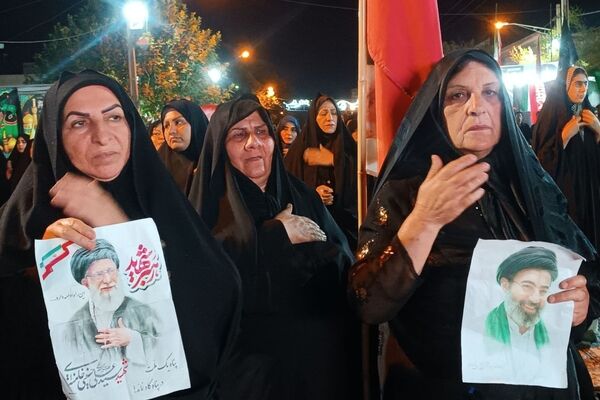فریاد حمایت از ایران در میدان همچنان استوارتر پلدختر