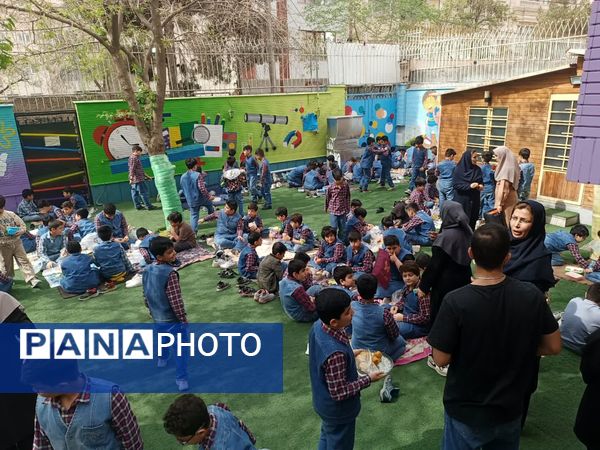 هوای پاک و  صبحانه ی سالم  در دبستان مبتکران ۳