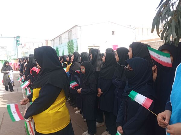 جام اقتدار در مدرسه مرحوم پاکدل خلیل آباد