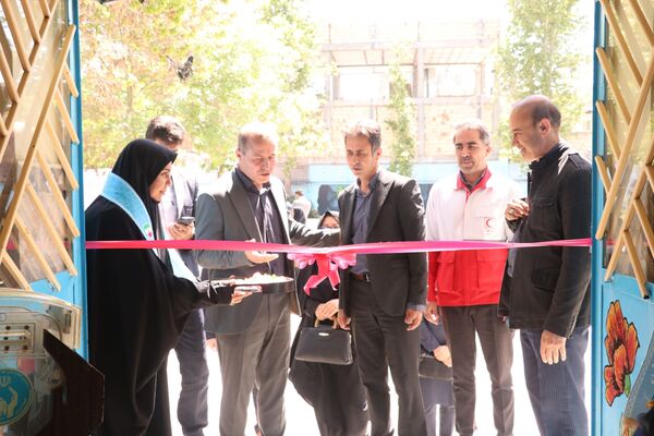 افتتاح نمایشگاه دست‌سازه در هنرستان دخترانه ثمین