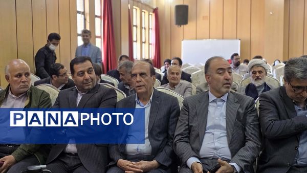  مراسم کلنگ‌زنی همزمان دو پروژه آموزشی در ناحیه چهار اصفهان