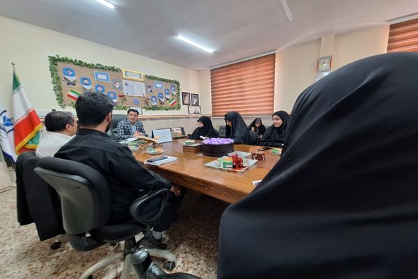 جلسه هم‌اندیشی بسیج و معاونت پرورشی شهرستان قدس جهت هماهنگی تابستانی پربار 