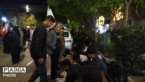 واکس صلواتی در خیابان امام خمینی نیشابور 