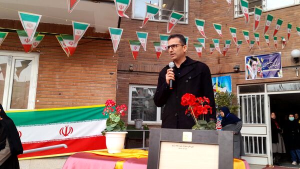 همایش یاوران مقاومت‌ و ایثار در دبیرستان شهید زارع ناحیه۳ کرج