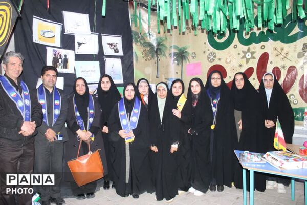 مراسم سازمان دانش‌آموزی فاروج به یاد دانش‌آموزان شهید میناب