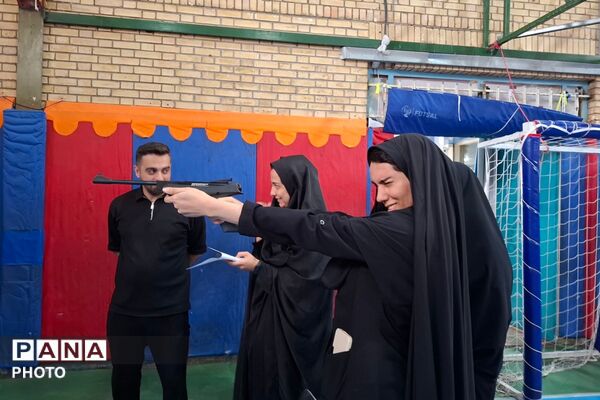 سلامتی و  ورزش در کنار کارمندان اداره آموزش و پرورش ناحیه یک شهرری 