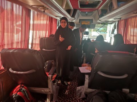 معاون آموزش ابتدایی با کاروان معلمان عازم کربلا دیدار کرد