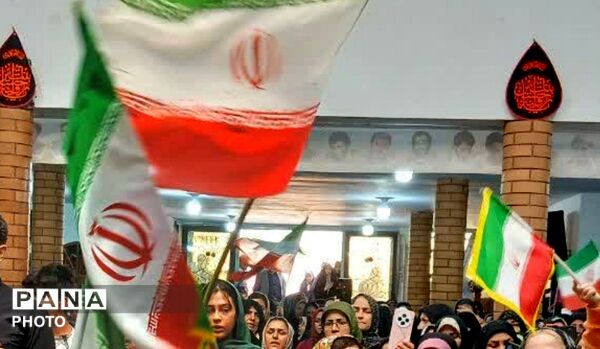 پرچم حرم رضوی؛ محمدشهر را متبرک کرد