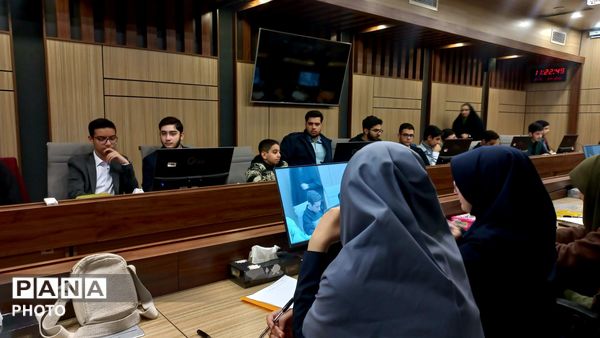 نشست مدیرکل آموزش و پرورش تهران با محوریت ارتقای فعالیت‌های فرهنگی 