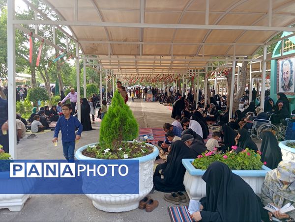 برگزاری دعای پر فضیلت عرفه در بهشت رضا(ع) مشهد