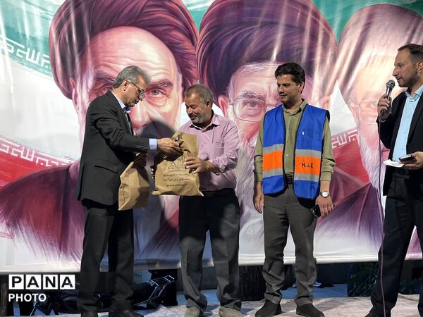 نودویکمین اجتماع بزرگ مردم شهرستان ابرکوه
