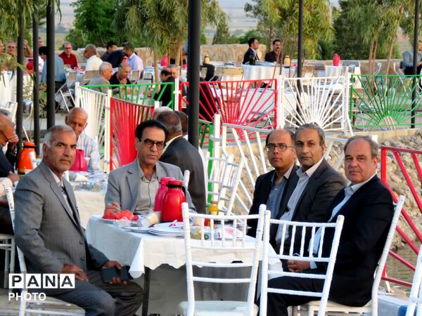 همایش «سپاس معلم» در خلیل‌آباد