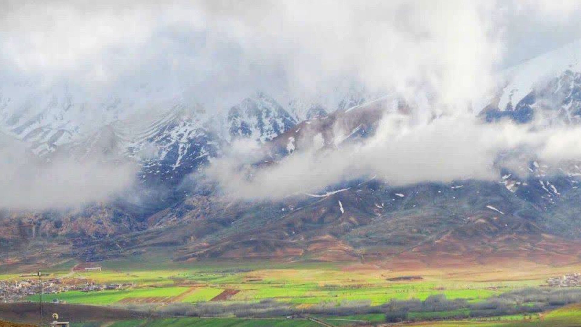 جادوی طبیعت روستایی در قاب رنگ و نور