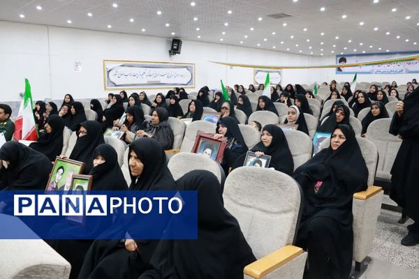 همایش مادران پرچم دار در شهرستان خلیل‌آباد 