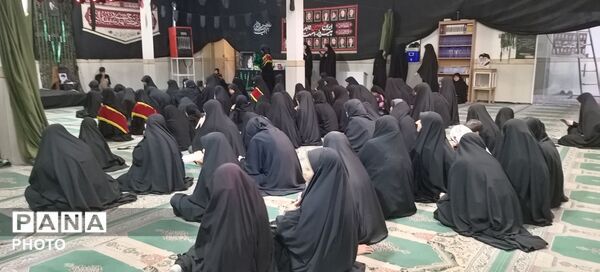 دومین روز از مراسم عزاداری سیدالشهدا امام حسین (ع)و همچنین رهبر معظم انقلاب اسلامی