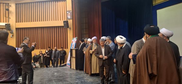 امام جمعه جدید تاکستان معرفی شد