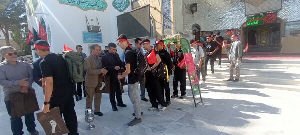 بدرقه دانش‌آموزان اعزامی به پیاده‌روی اربعین 